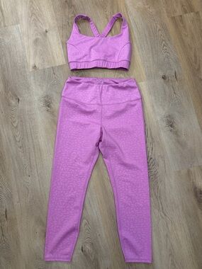 IVL Activewear Set - Pink Leopard Sports Bra & High-Waist Leggings